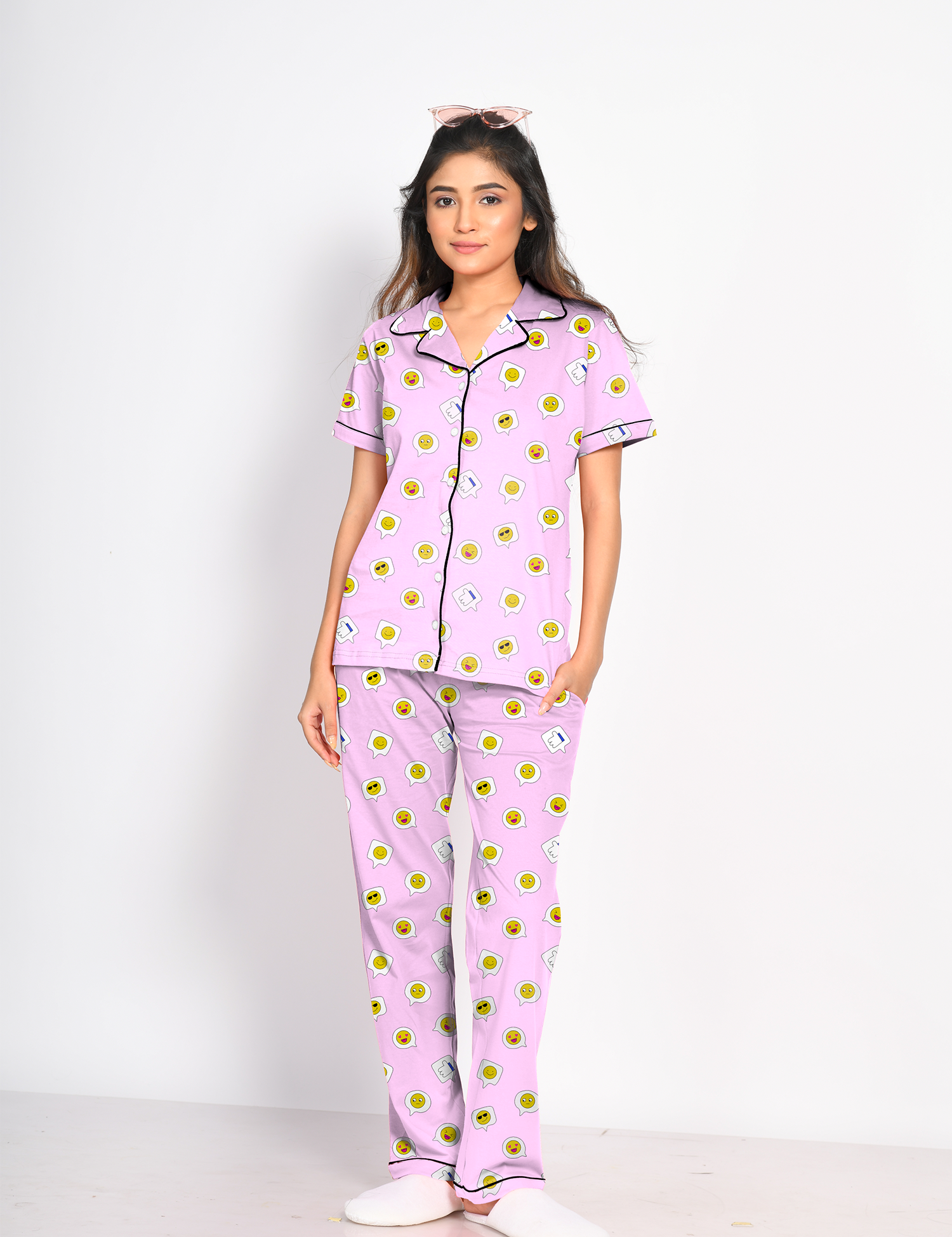 Emoji-pyjama-Set-1.webp