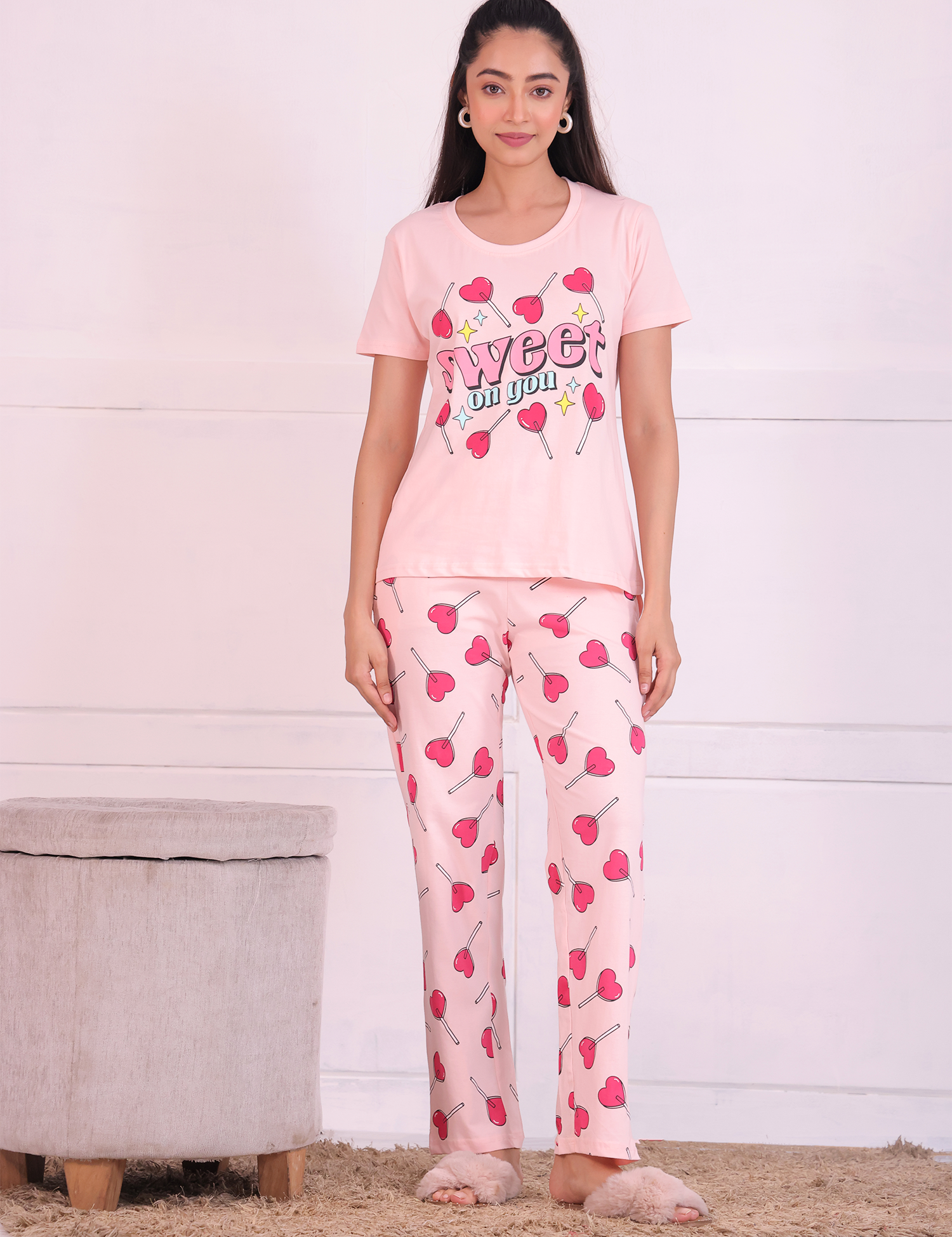 Heart-pop-tshirt-pyjama-set-2.webp